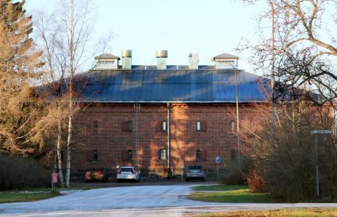 Kruununmakasiinimuseo syksyllä. Kuva: Raahen museo. Kruununmakasiinimuseo.