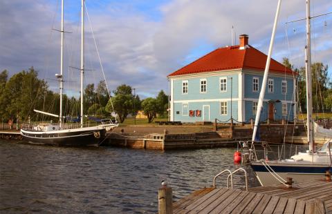 Pakkahuoneen museo kesäaikaan. Kuva: Raahen museo Pakkahuoneen museo.